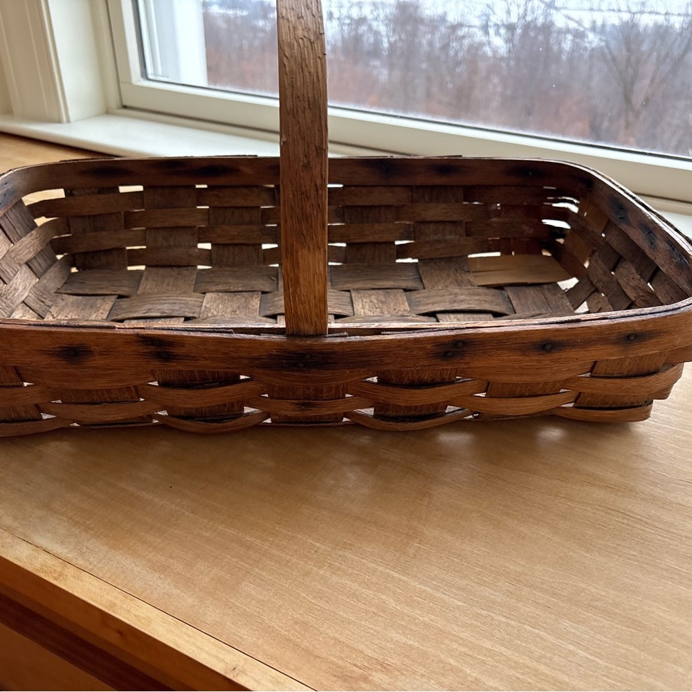 Beautiful Clean Rustic Brown Woven Basket Unique pet/smoke-free - Picture 2 of 16